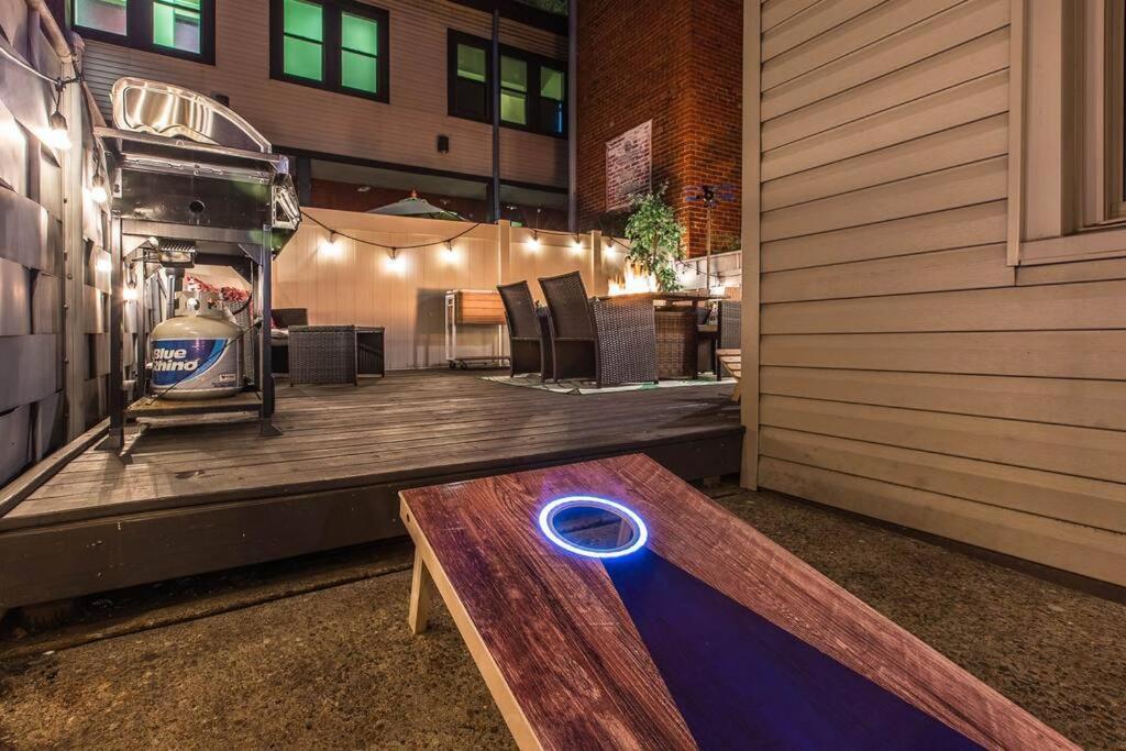 King Bed / Free Parking / Bbq / Fire Pit / Arcade Villa Pittsburgh Exteriör bild